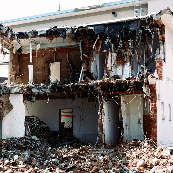 Abbrucharbeiten mit Bagger